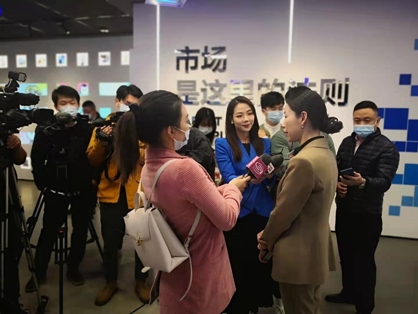 “中國電子第一街”華強(qiáng)北博物館今日開館 “人文、科技、時尚、互動”四大核心元素打造“不一樣的博物館”插圖(11) “中國電子第一街”華強(qiáng)北博物館今日開館 “人文、科技、時尚、互動”四大核心元素打造“不一樣的博物館”插圖(11)